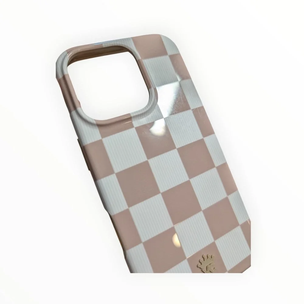 Nn6-U Velvet Caviar‎ Magsafe Case for Apple iPhone 16 Pro - Checker Nude